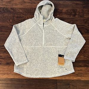 Women’s North Face Pullover